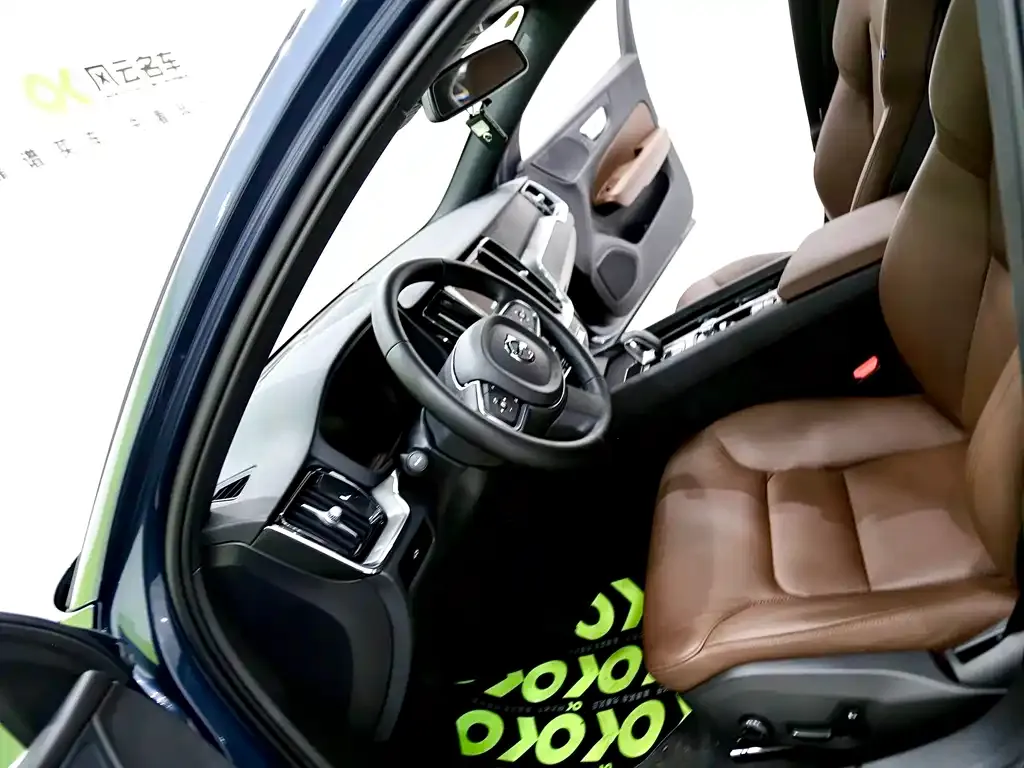 Volvo S60 2024 из CN, фото 6