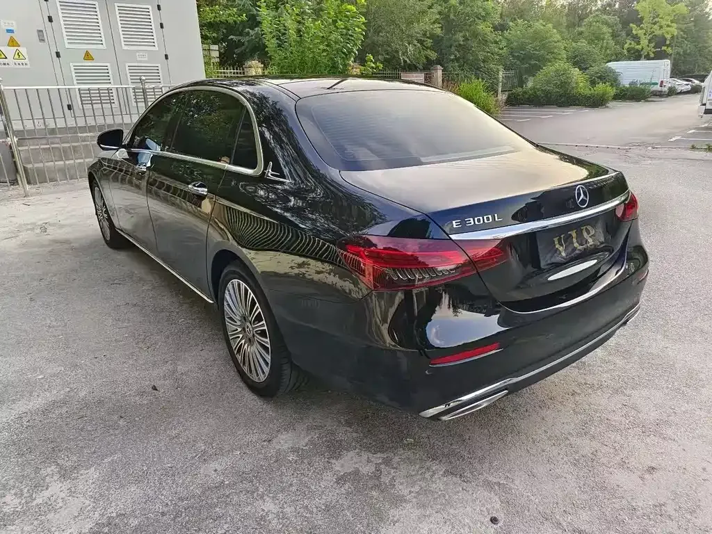 Mercedes-Benz E-Class 2023 из CN, фото 4
