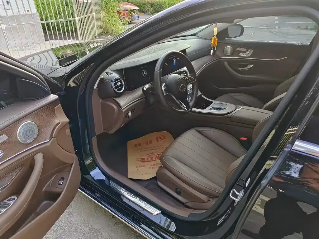 Mercedes-Benz E-Class 2023 из CN, фото 7