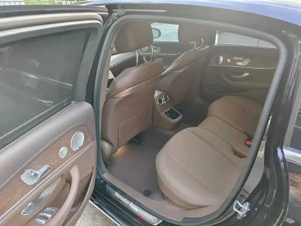 Mercedes-Benz E-Class 2023 из CN, фото 8