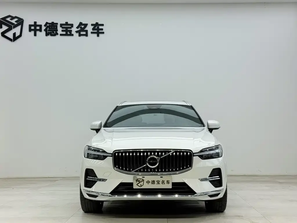 Volvo XC60 — фото 2
