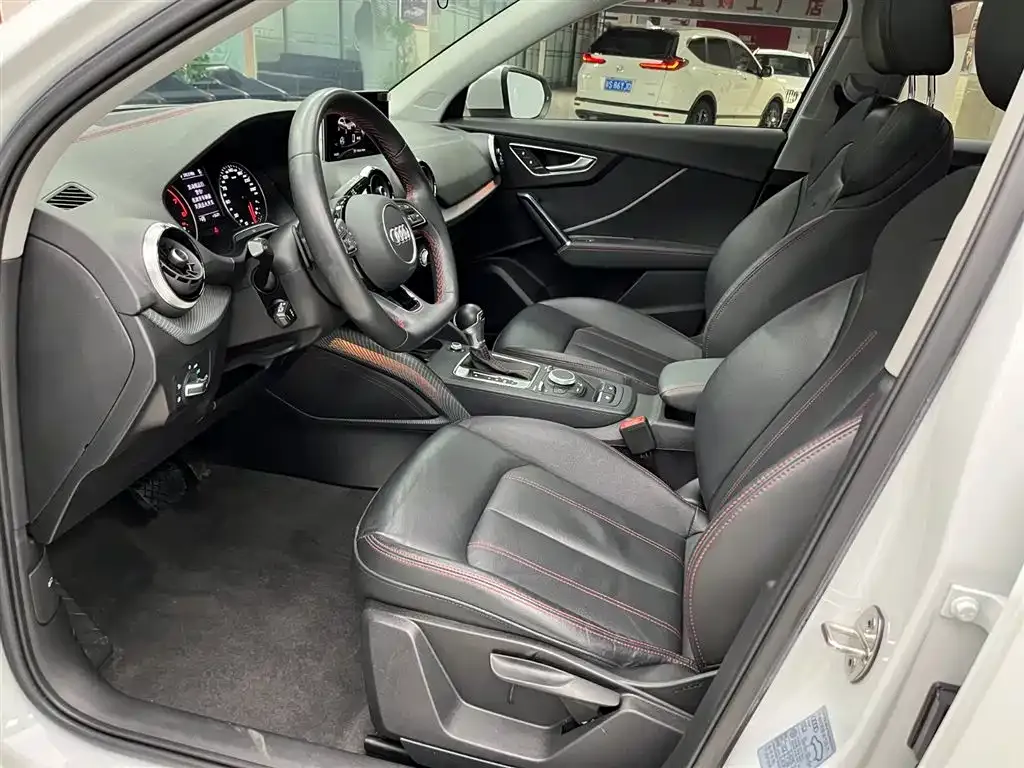 Audi Q2L 2022 из CN, фото 10
