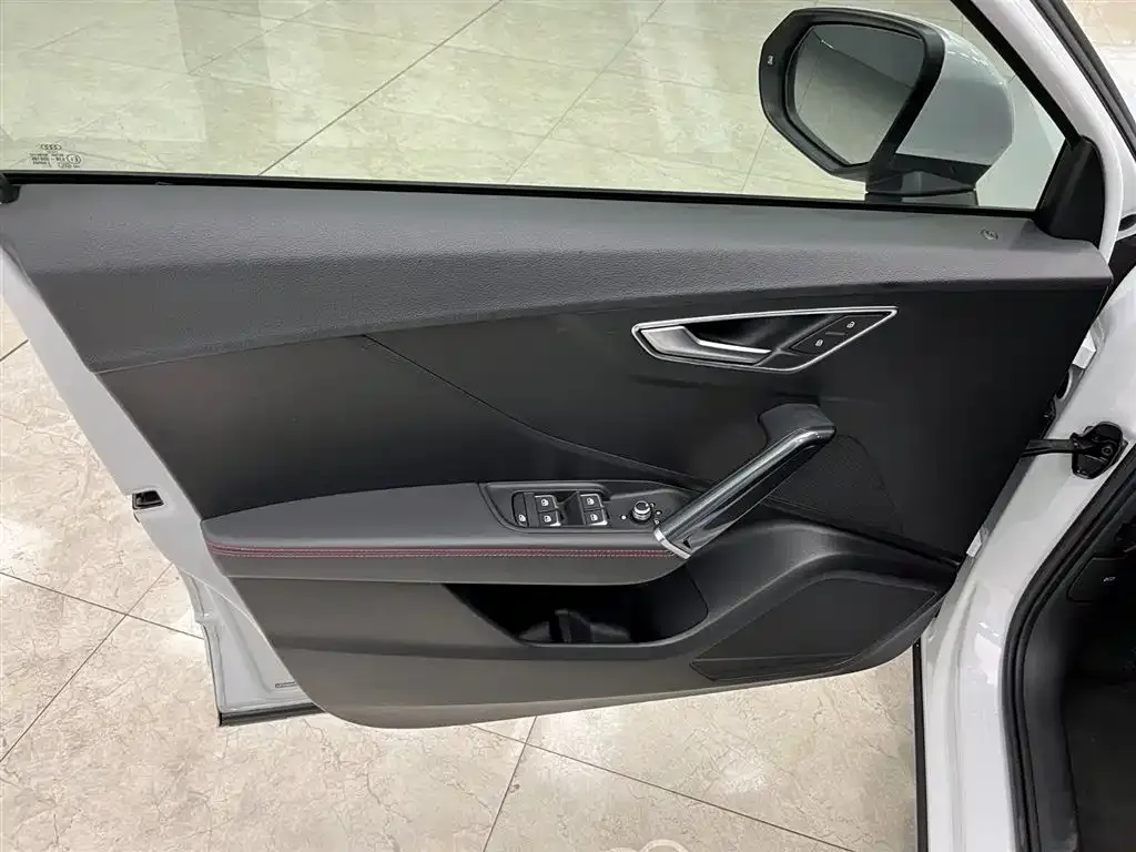 Audi Q2L 2022 из CN, фото 9