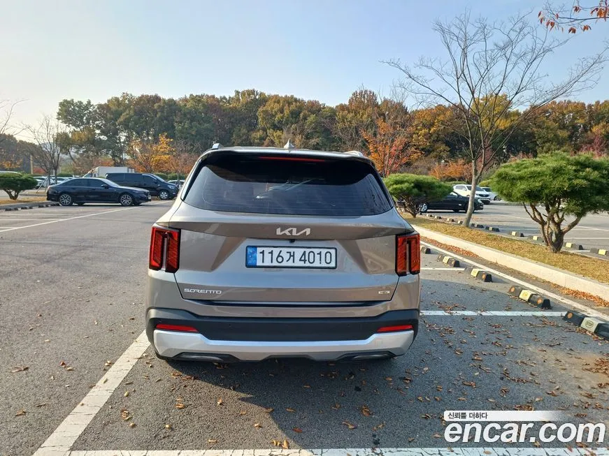 Kia Sorento — фото 4