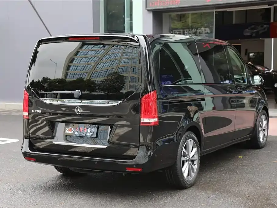 Mercedes-Benz V-Class 2023 из CN, фото 3