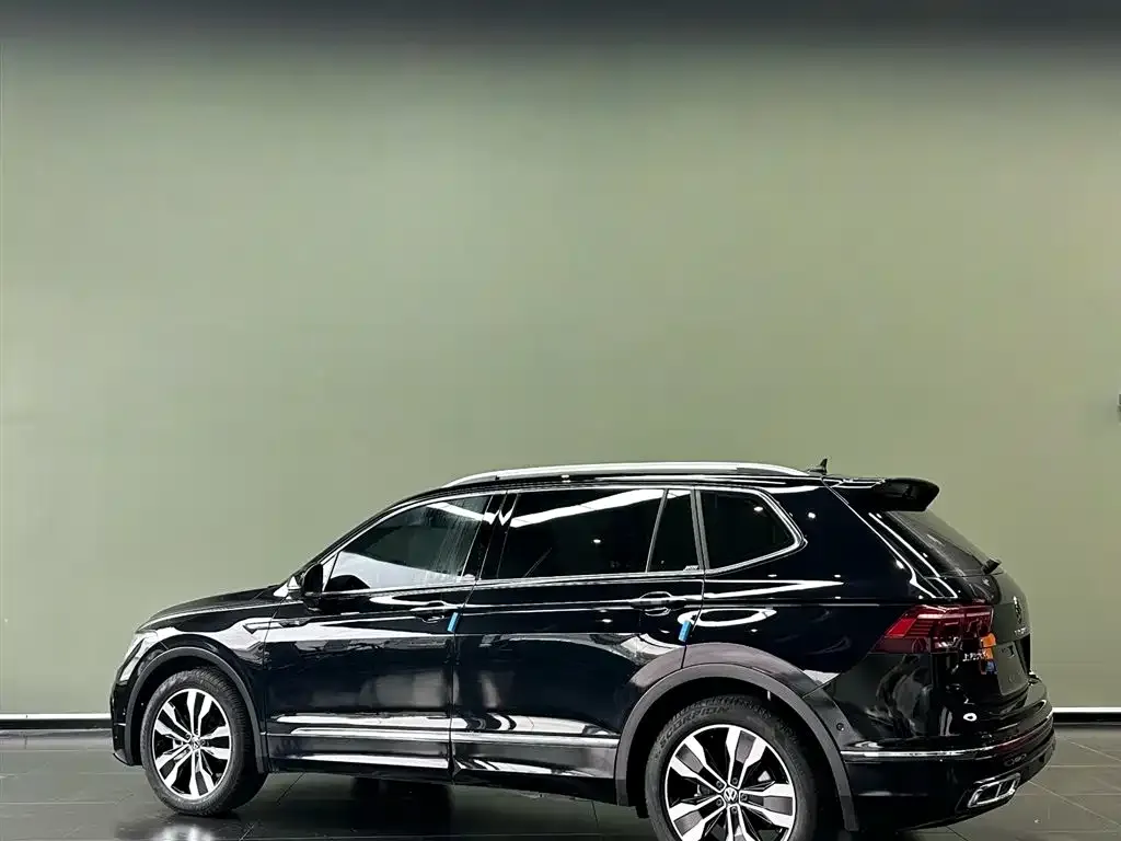 Volkswagen Tiguan L 2021 из CN, фото 2