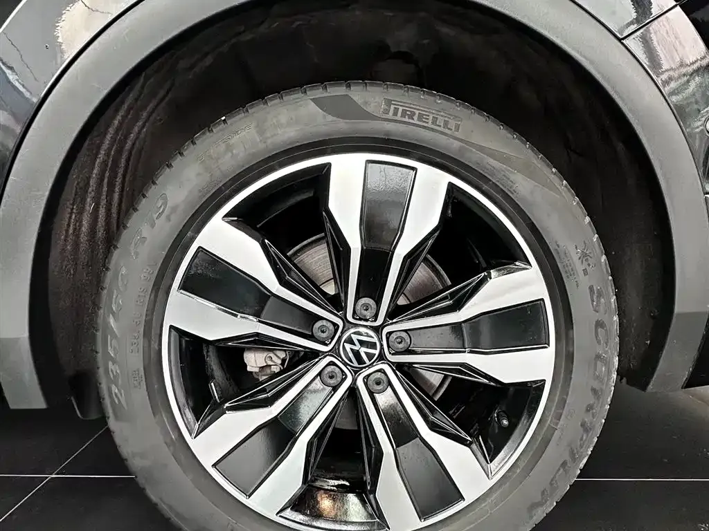 Volkswagen Tiguan L 2021 из CN, фото 8