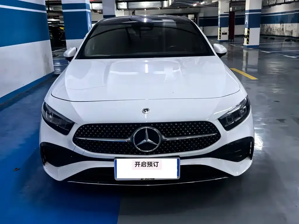 Mercedes-Benz A-Class 2023 из CN, фото 1