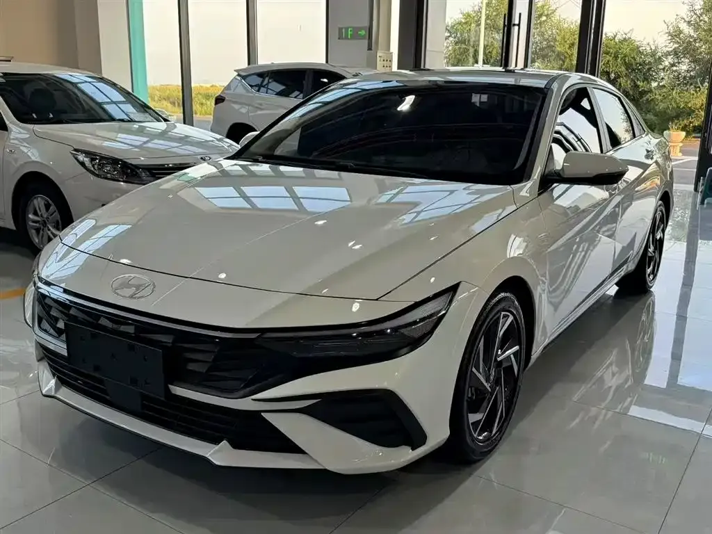 Hyundai Elantra 2024 из CN, фото 2