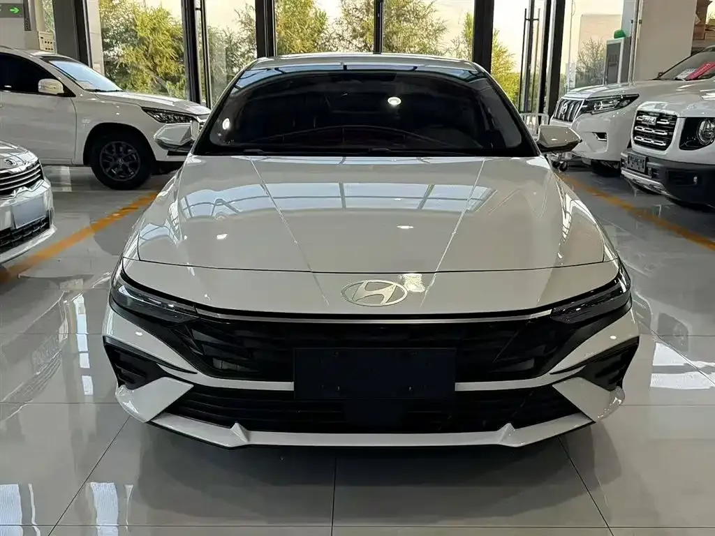 Hyundai Elantra 2024 из CN, фото 3