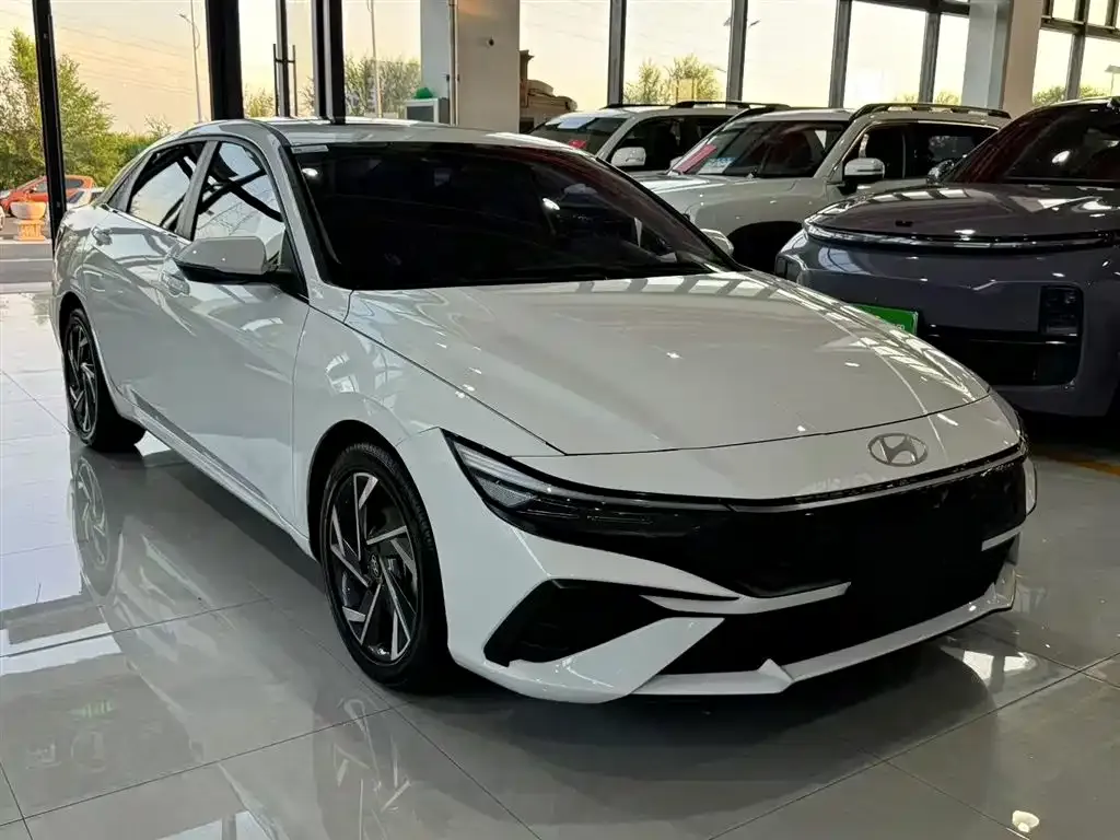 Hyundai Elantra 2024 из CN, фото 4