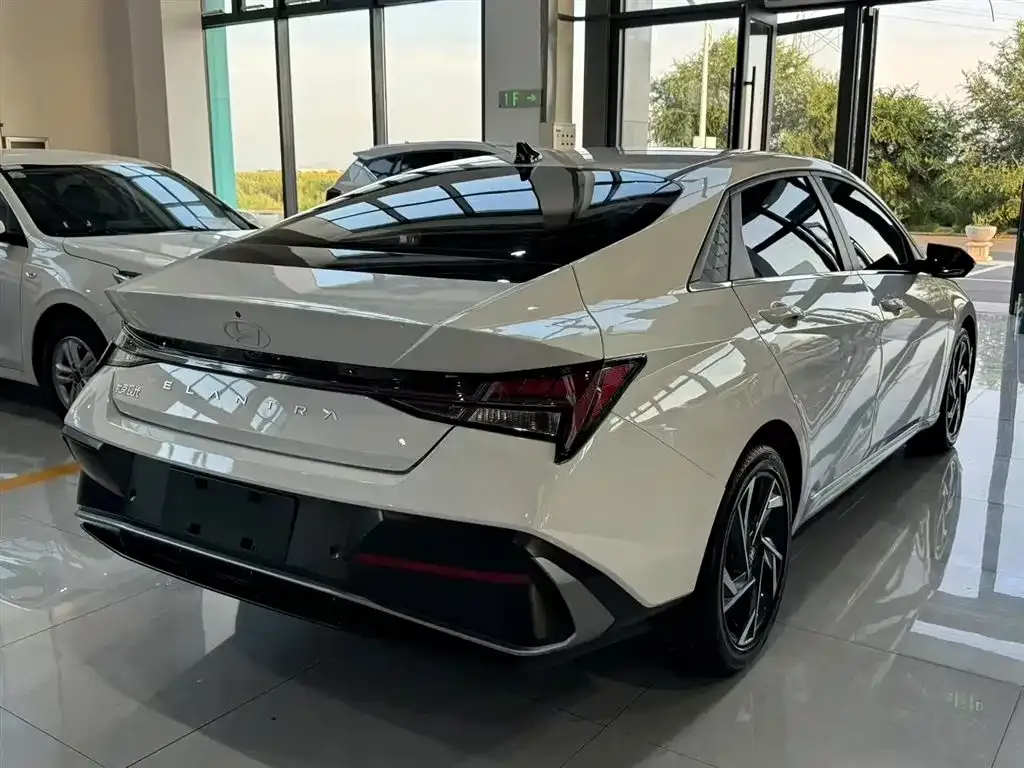 Hyundai Elantra 2024 из CN, фото 7