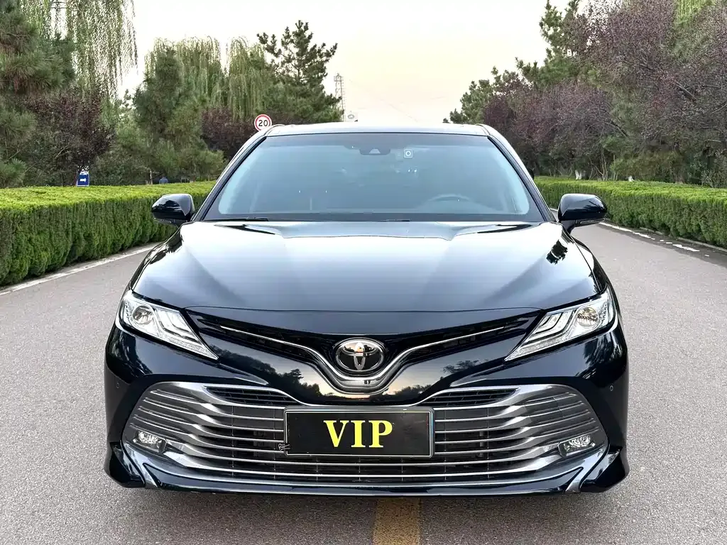 Toyota Camry 2021 из CN, фото 2