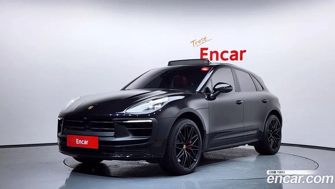 Porsche Macan — фото 1