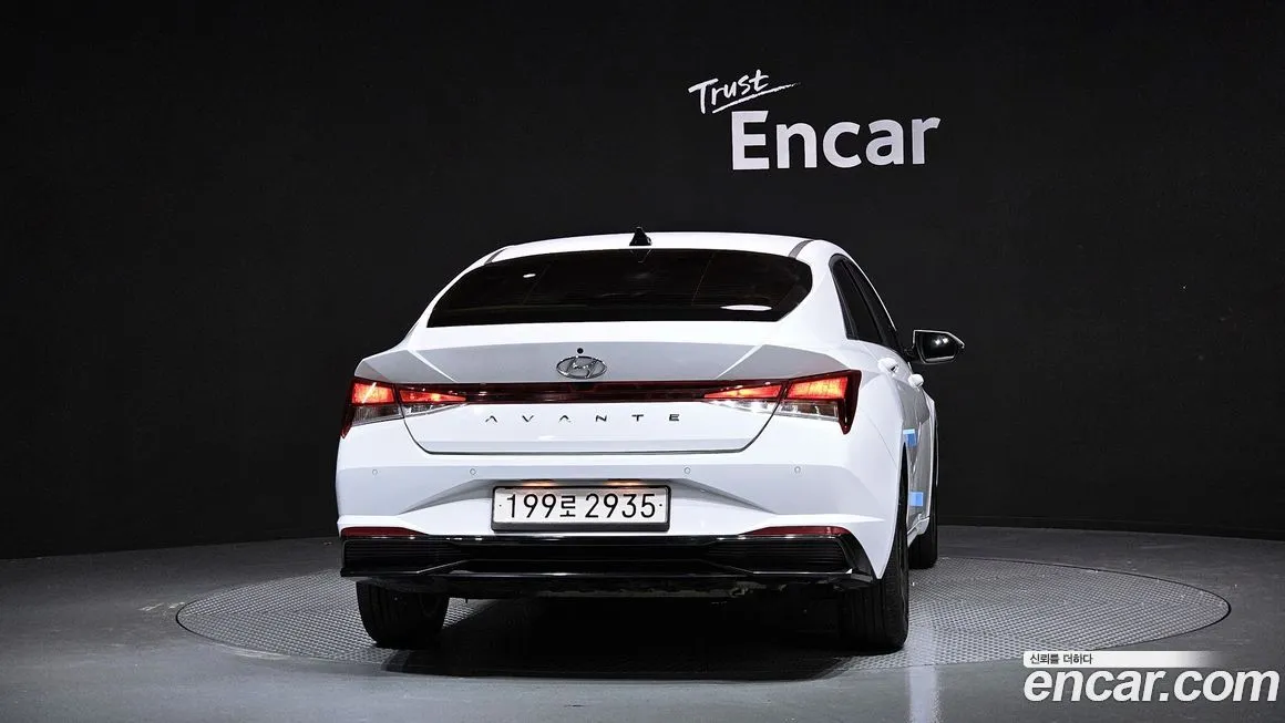 Hyundai AVANTE — фото 4