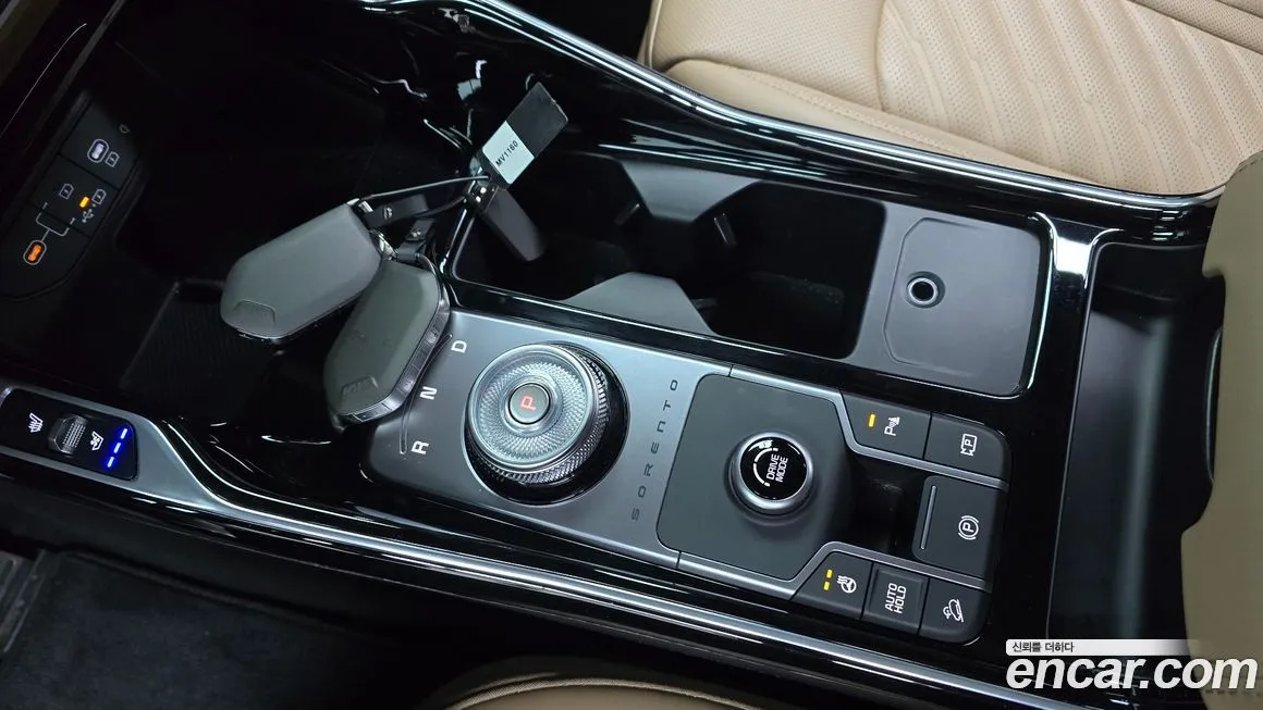 Kia Sorento — фото 9