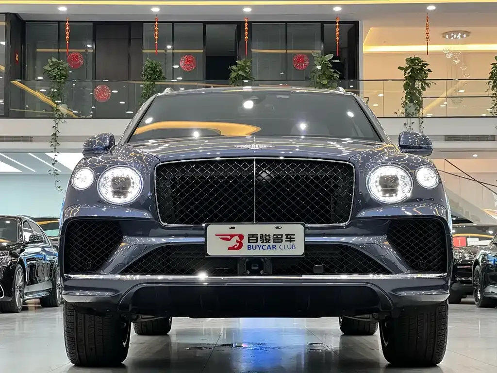 Bentley Bentayga 2024 из CN, фото 3
