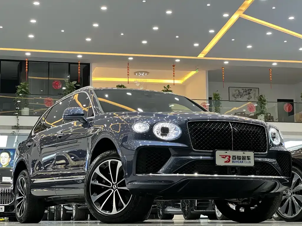 Bentley Bentayga 2024 из CN, фото 4