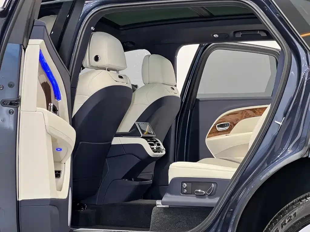 Bentley Bentayga 2024 из CN, фото 6
