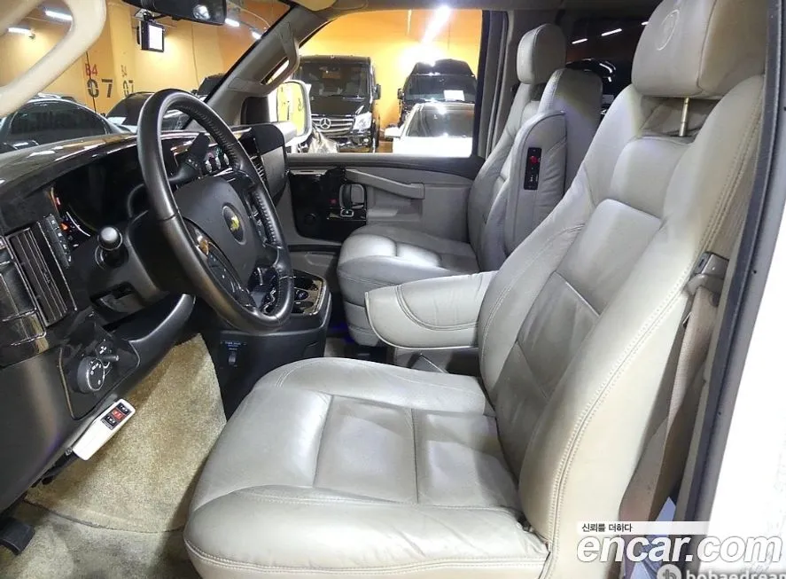 Chevrolet Express Van 2021 из KR, фото 10