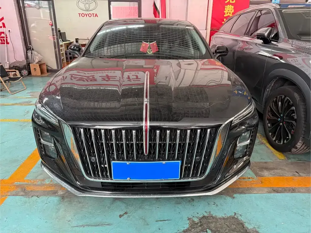 Hongqi H5 — фото 2