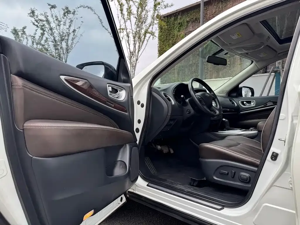 Infiniti QX60 (Import) 2021 из CN, фото 8