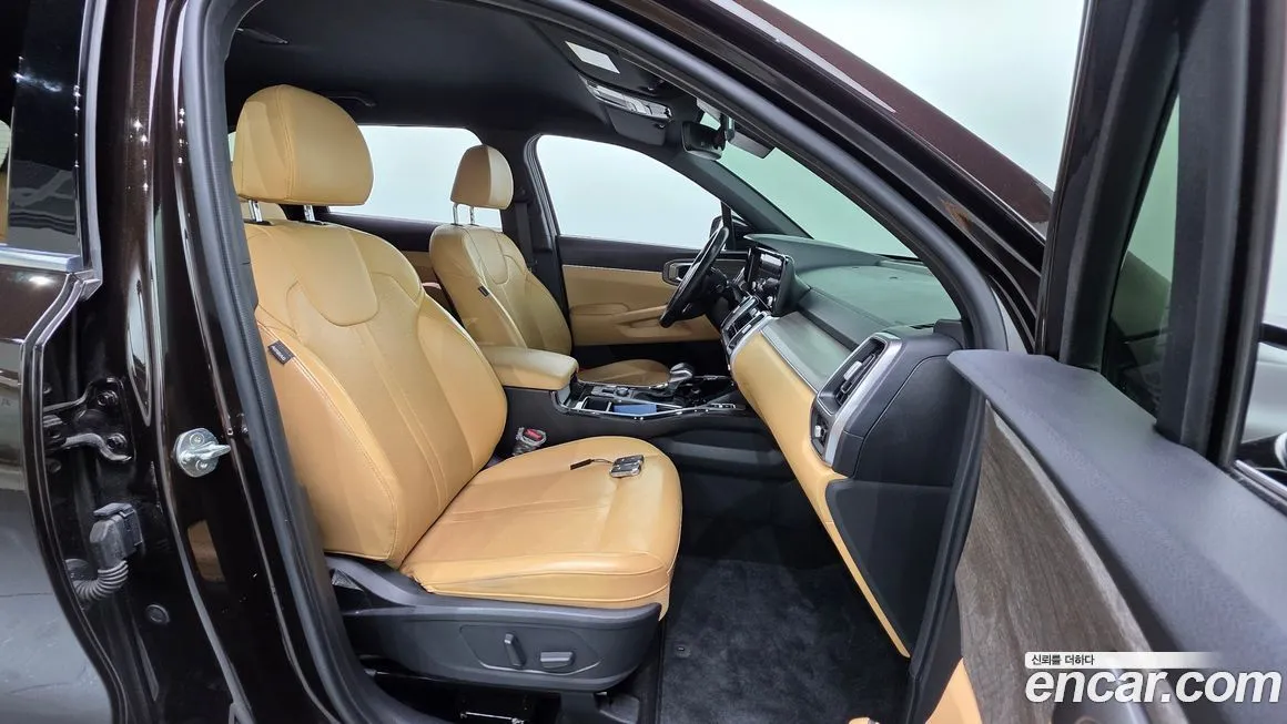 Kia Sorento — фото 10