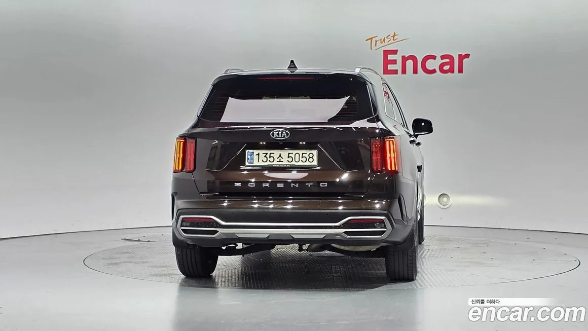 Kia Sorento — фото 4