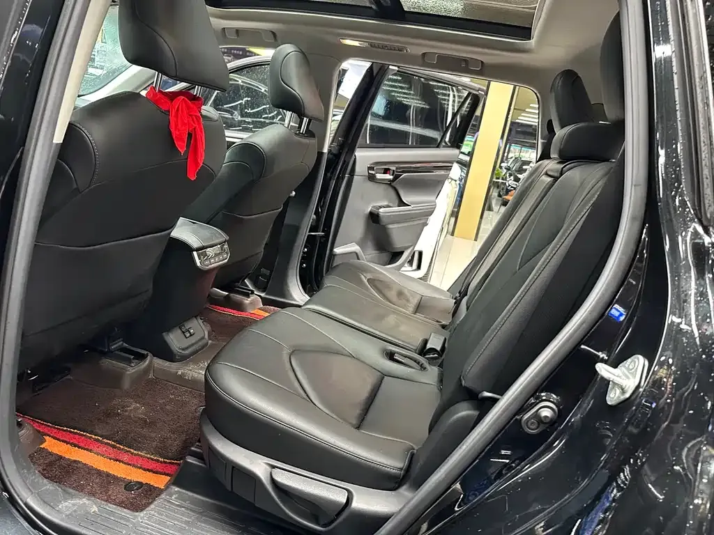 Toyota Highlander 2023 из CN, фото 9