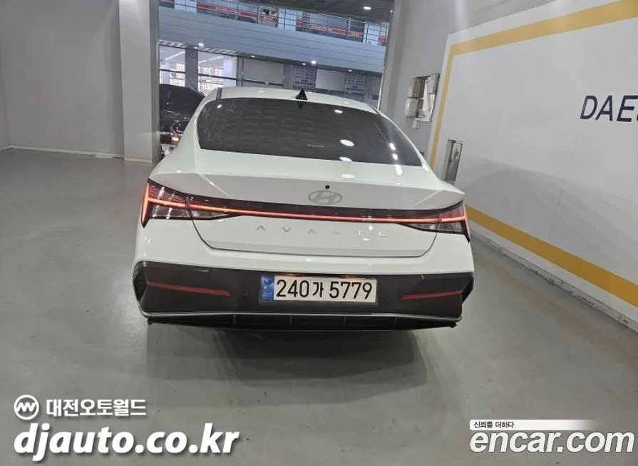 Hyundai AVANTE — фото 2