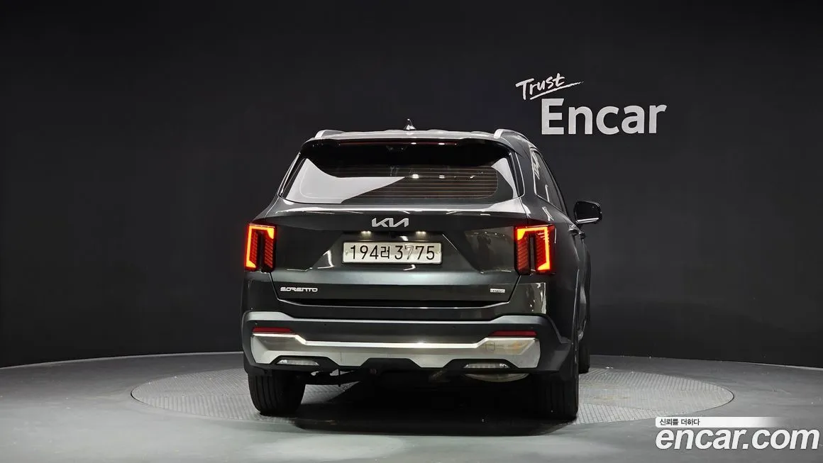 Kia Sorento — фото 4