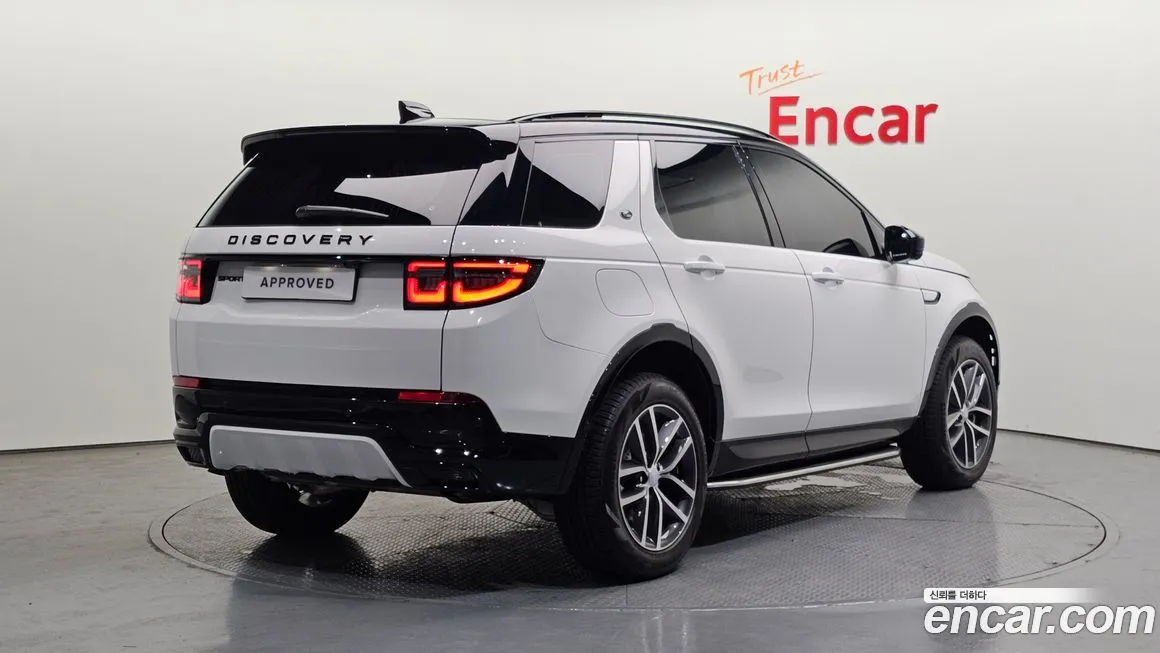 Land Rover Discovery Sport — фото 2