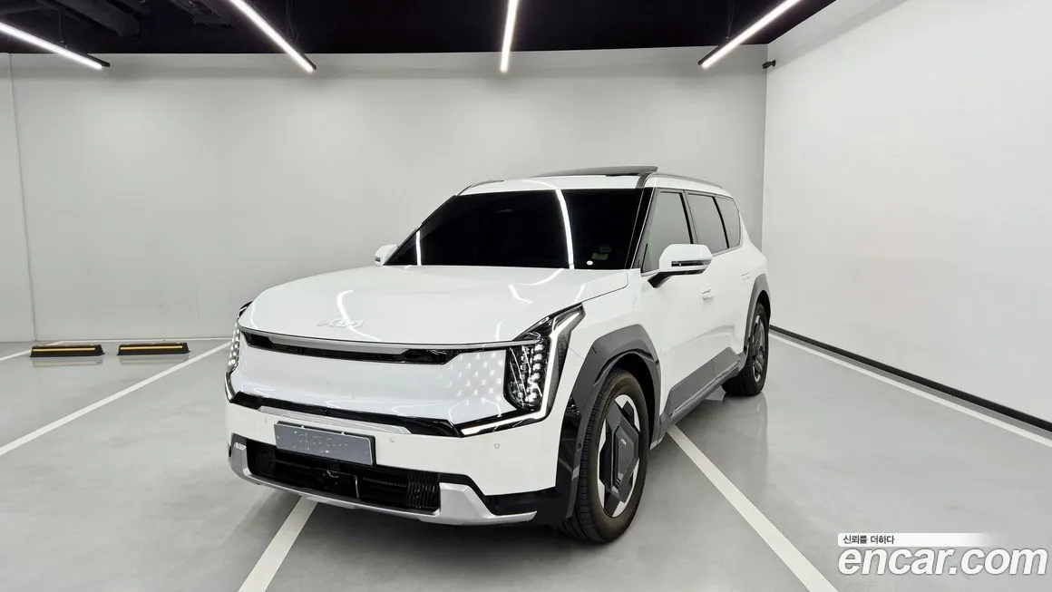 Kia EV9 2024 из KR, фото 1