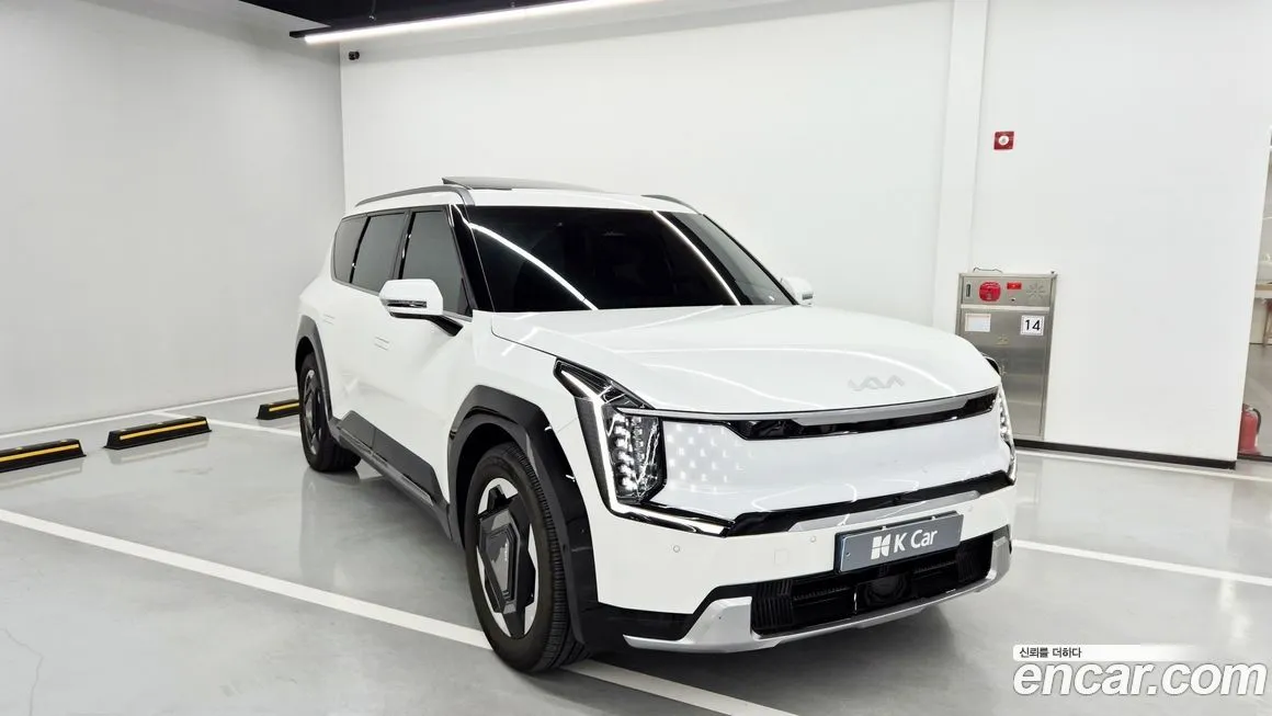 Kia EV9 2024 из KR, фото 2