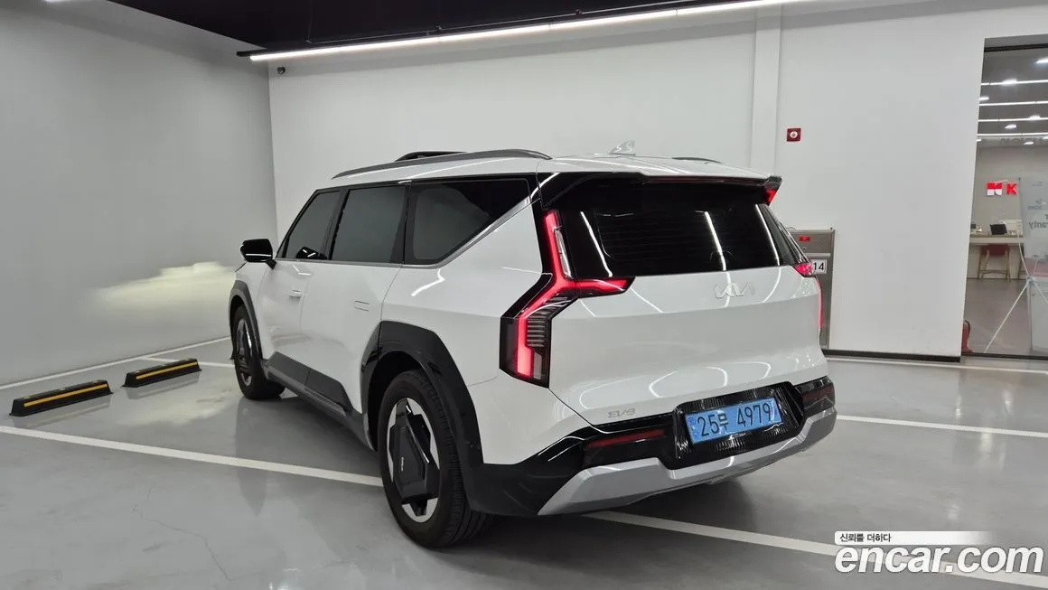 Kia EV9 2024 из KR, фото 3