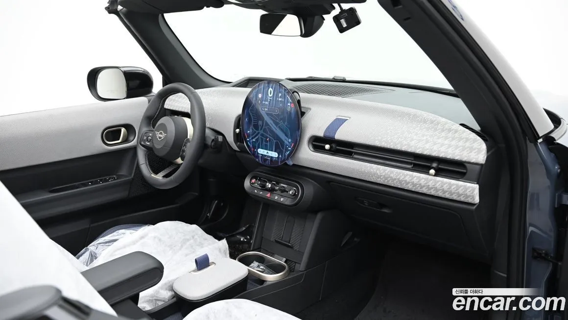 Mini Cooper Convertible 2025 из KR, фото 7