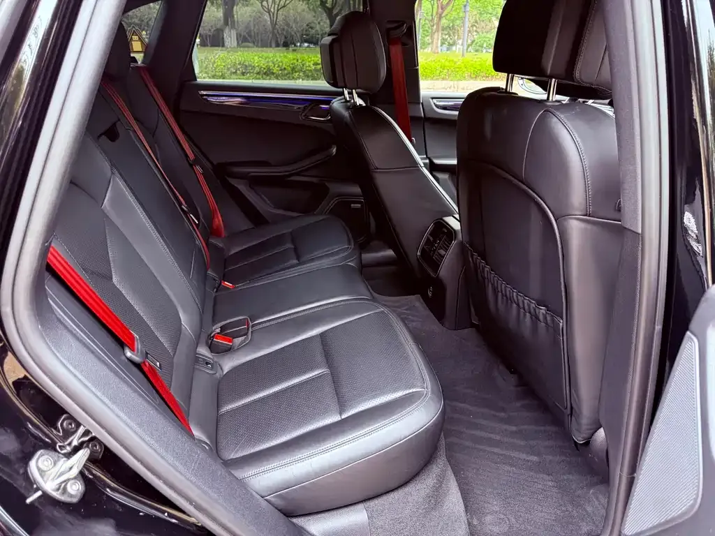 Porsche Macan 2022 из CN, фото 8