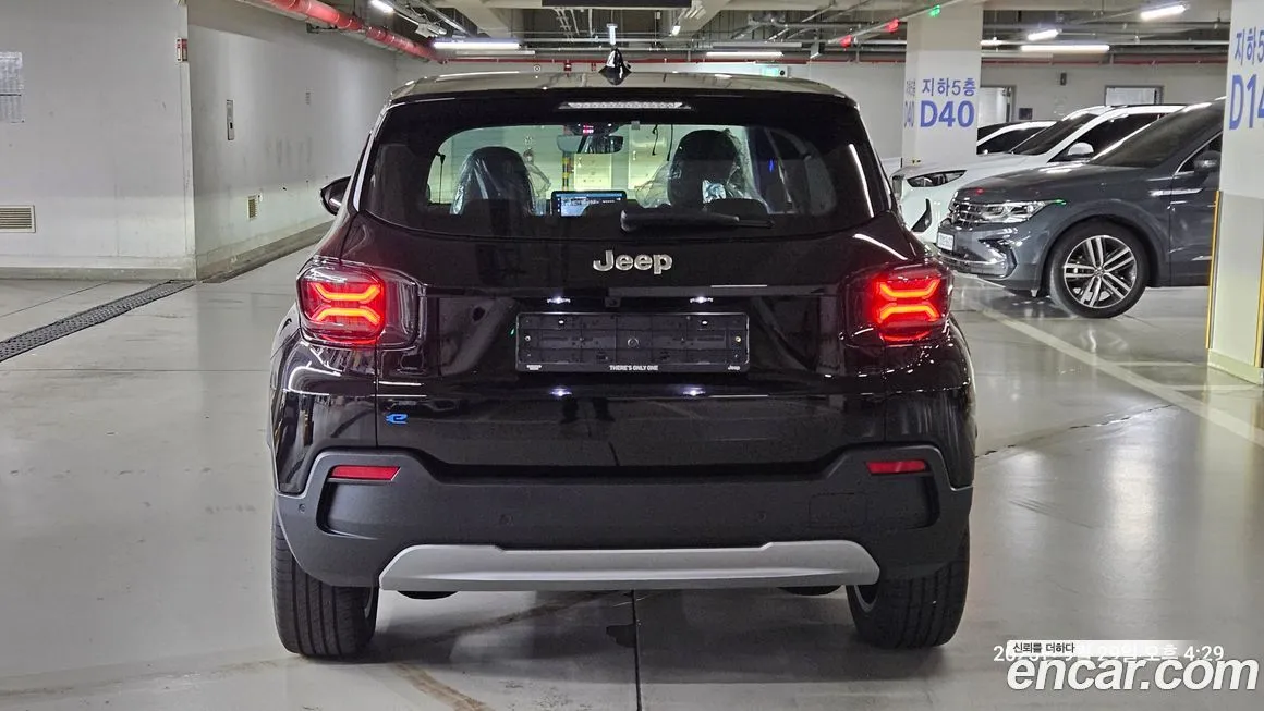 Jeep Avenger — фото 4