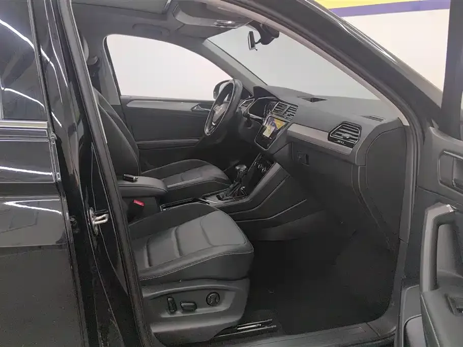 [object Object] Tiguan L 2021 из CN, фото 7