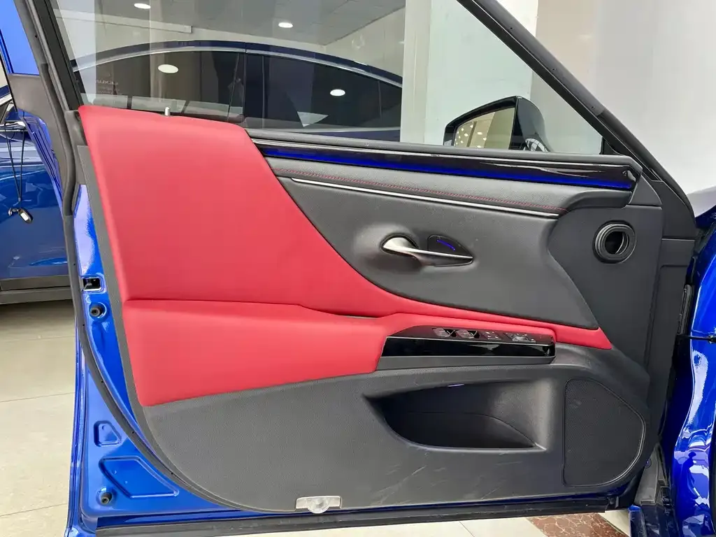 Lexus ES 2022 из CN, фото 8
