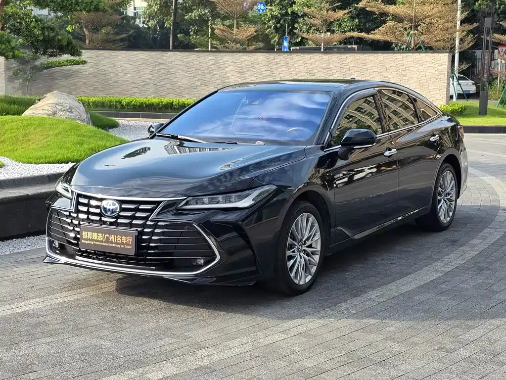 Toyota Avalon 2023 из CN, фото 1