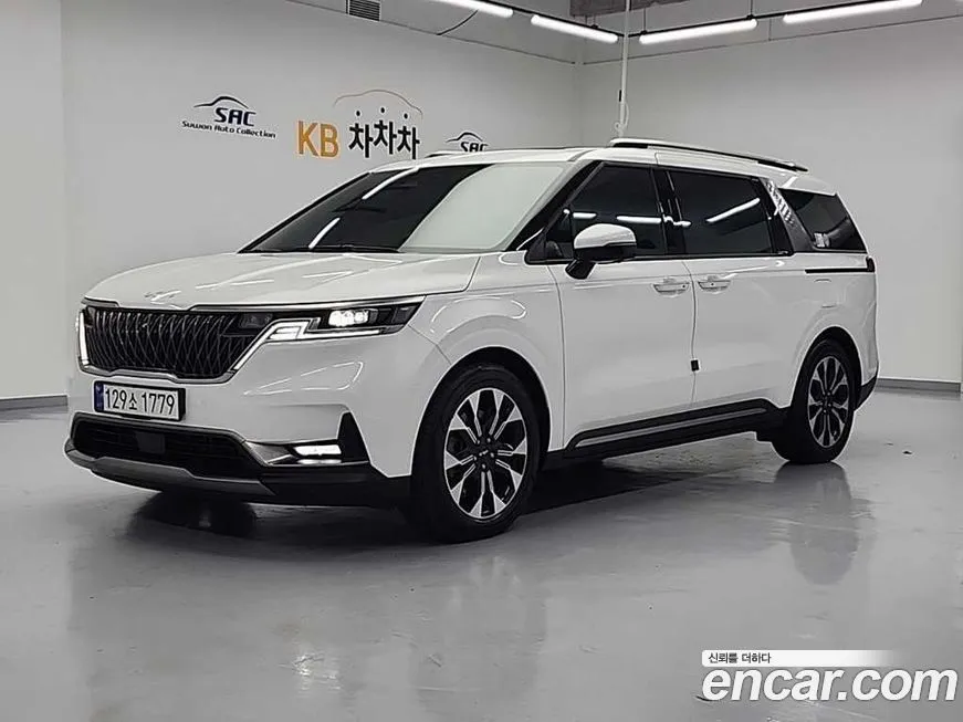 Kia Carnival — фото 1