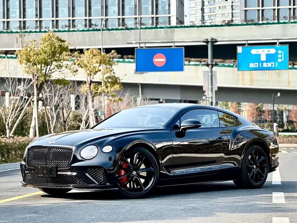 Bentley Continental 2021 из CN, фото 1