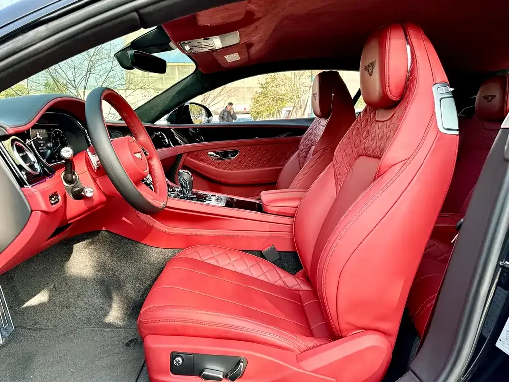 Bentley Continental 2021 из CN, фото 5