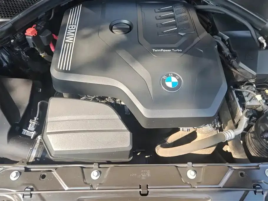 BMW 3 Series 2023 из CN, фото 10
