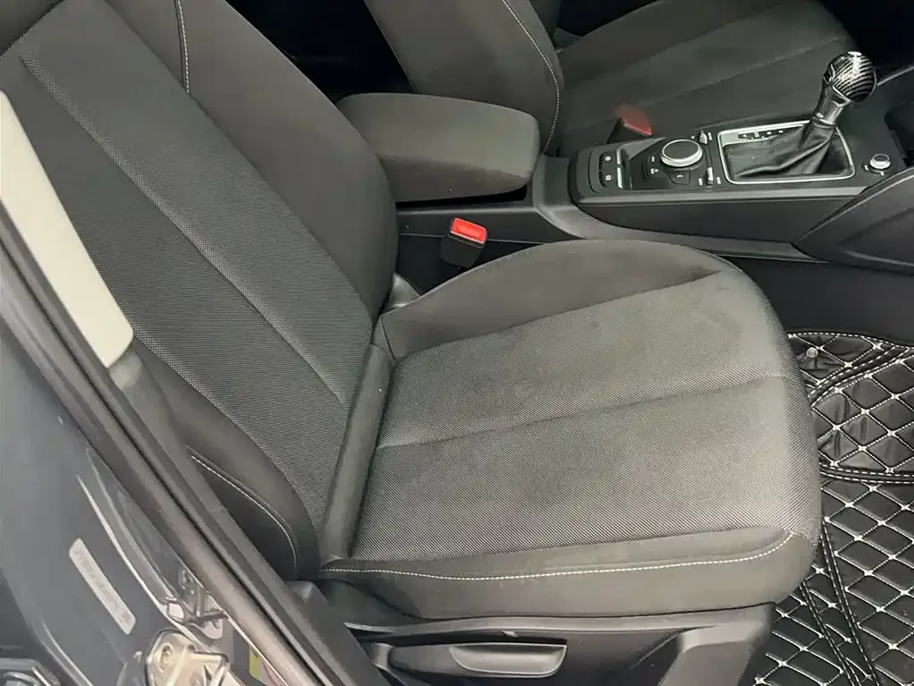 Audi Q2L 2021 из CN, фото 3
