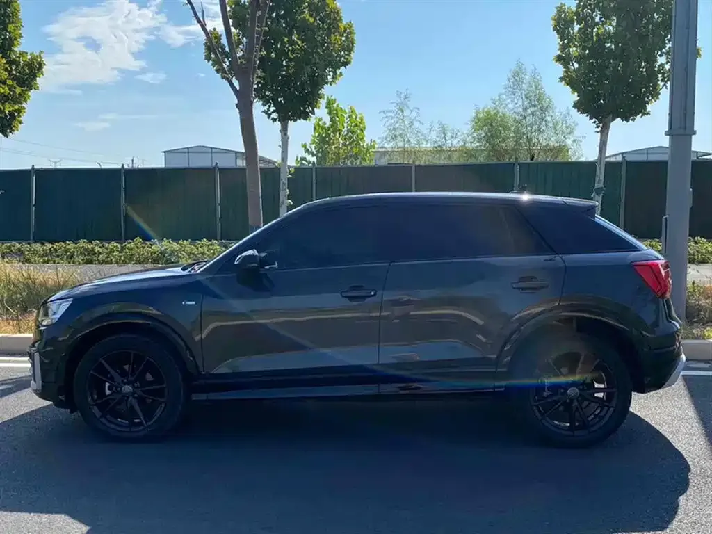 Audi Q2L 2021 из CN, фото 8
