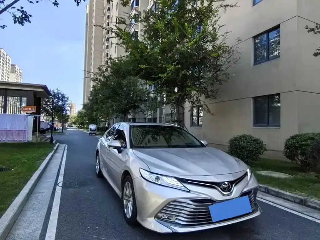 Toyota Camry 2021 из CN, фото 3