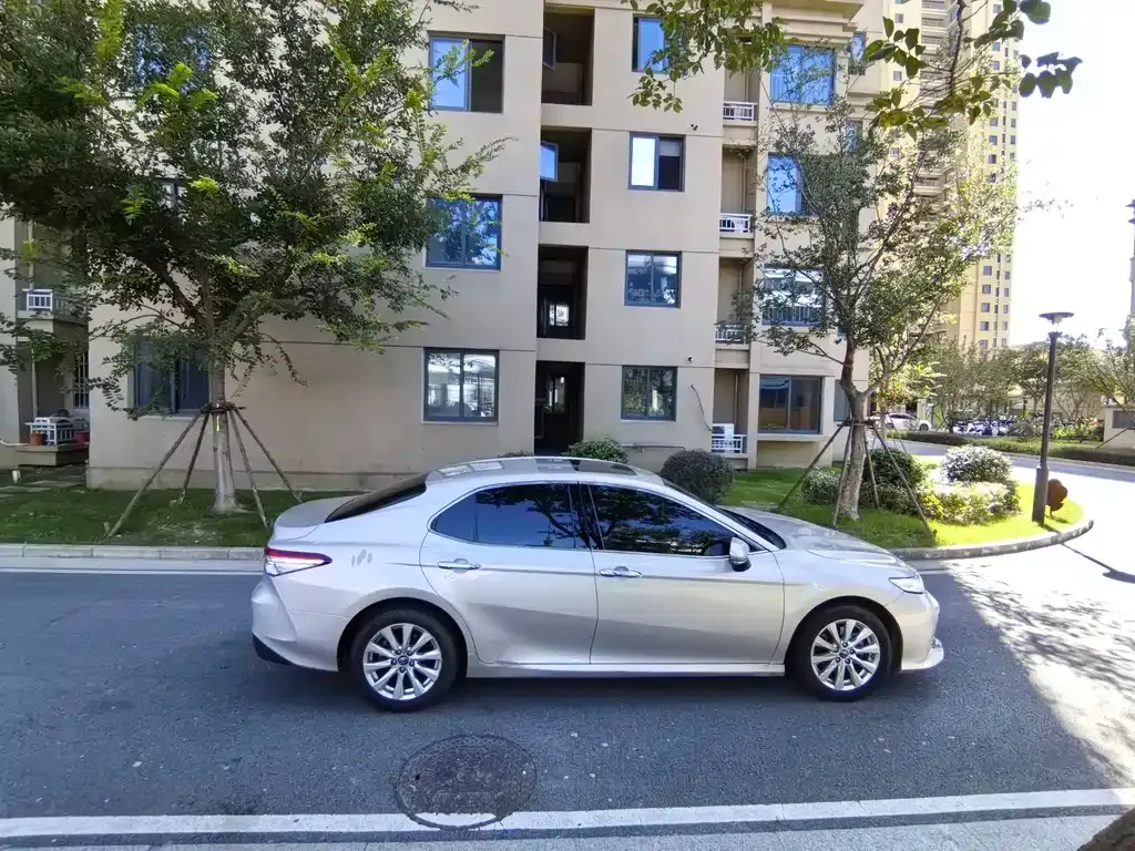 Toyota Camry 2021 из CN, фото 8