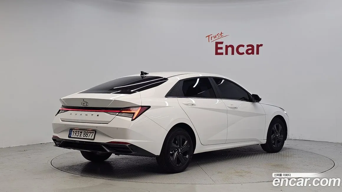 Hyundai AVANTE — фото 2